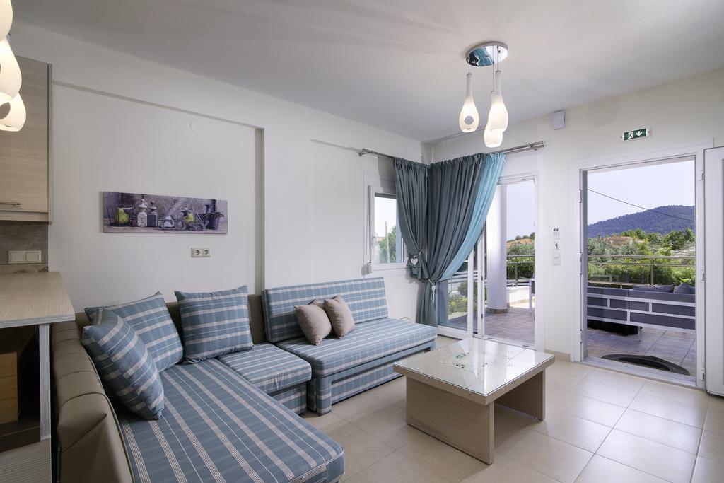 Olive Garden Villas And Apartments Chrysi Ammoudia Exterior foto